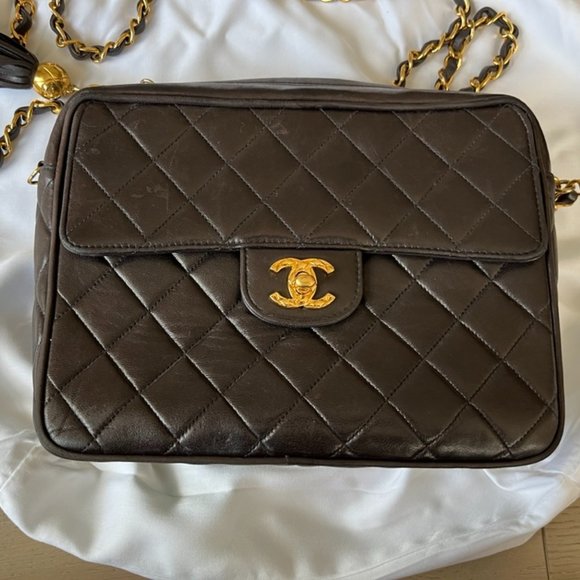 Vintage Chanel Leather Shoulder bag - Authentication Card included - Picture 1 of 7
